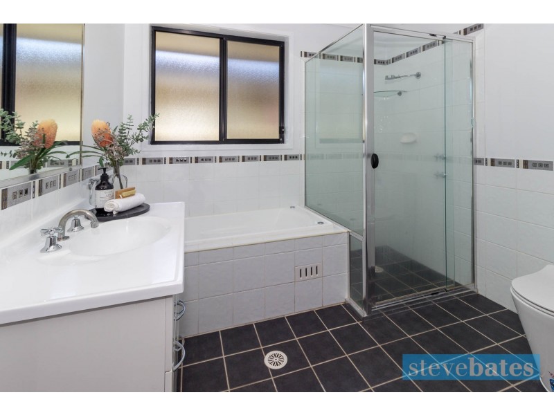 24 Martens Avenue, Raymond Terrace NSW 2324