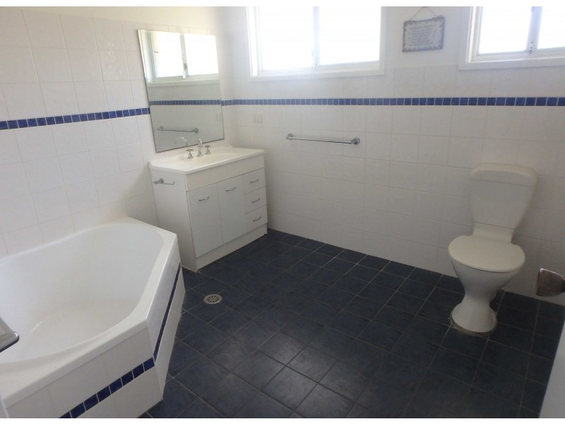 9 McKenzie Place, Raymond Terrace NSW 2324