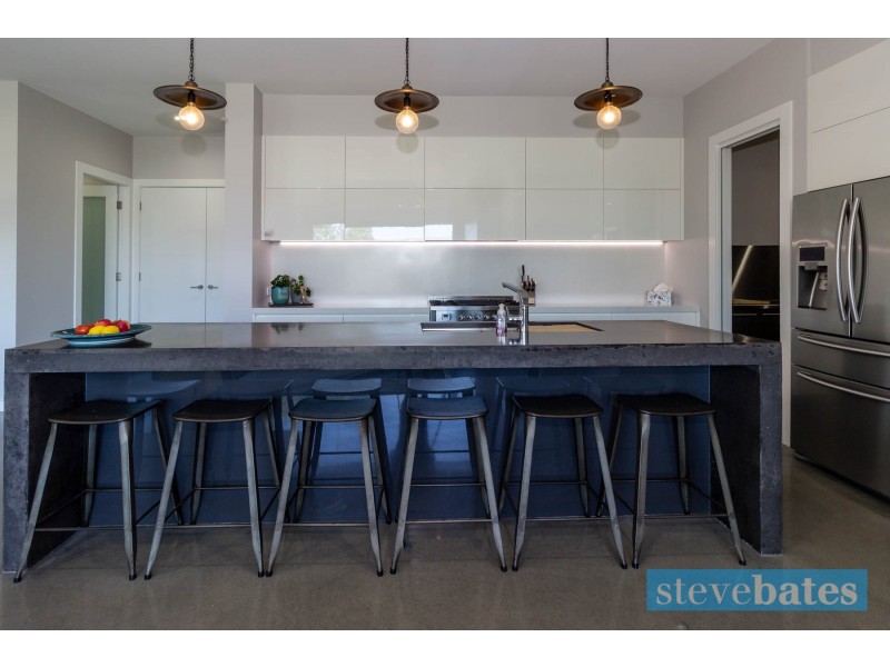 1 Jabiru Drive, Fern Bay NSW 2295