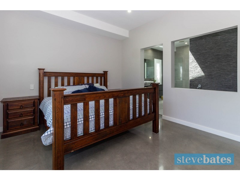 1 Jabiru Drive, Fern Bay NSW 2295