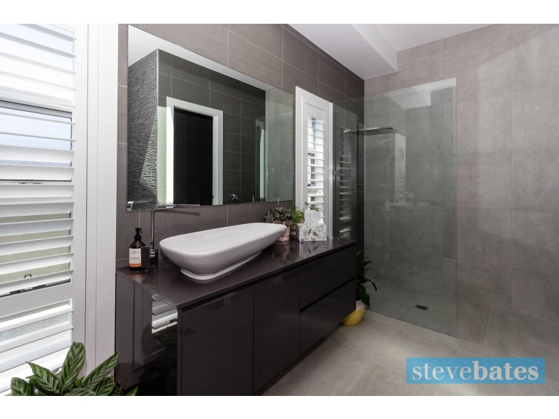 1 Jabiru Drive, Fern Bay NSW 2295