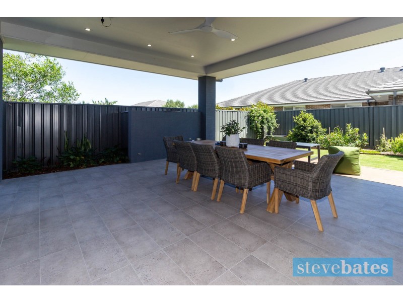 1 Jabiru Drive, Fern Bay NSW 2295