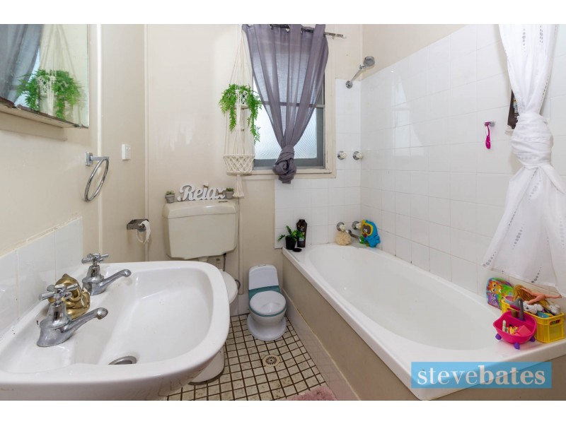 35 Troman Parade, Raymond Terrace NSW 2324