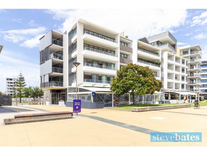 301/15 Honeysuckle Drive, Newcastle NSW 2300