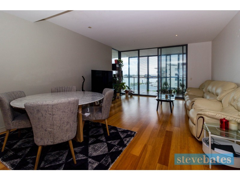 301/15 Honeysuckle Drive, Newcastle NSW 2300