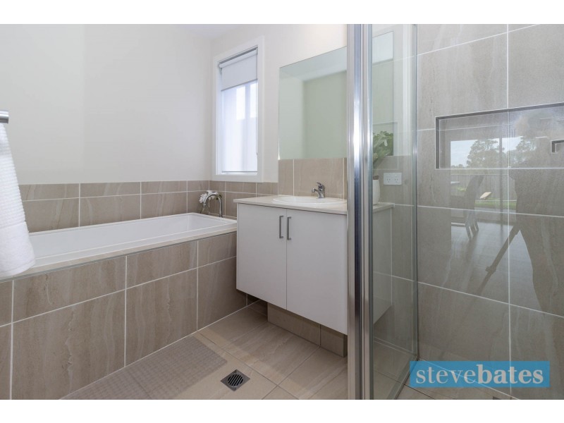 3 Maxus Close, Raymond Terrace NSW 2324