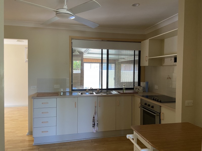 4 Courtaulds Road, Raymond Terrace NSW 2324