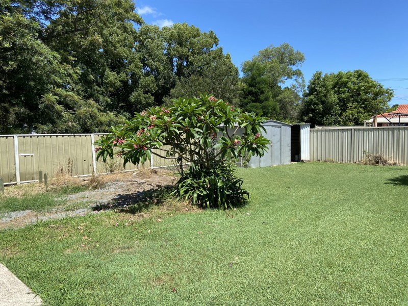 4 Courtaulds Road, Raymond Terrace NSW 2324