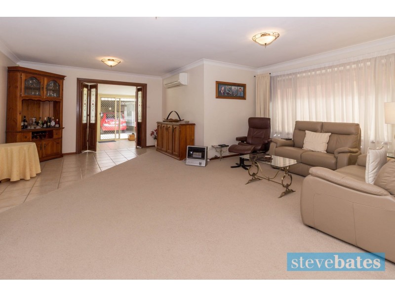28 Robert Campbell Drive, Raymond Terrace NSW 2324