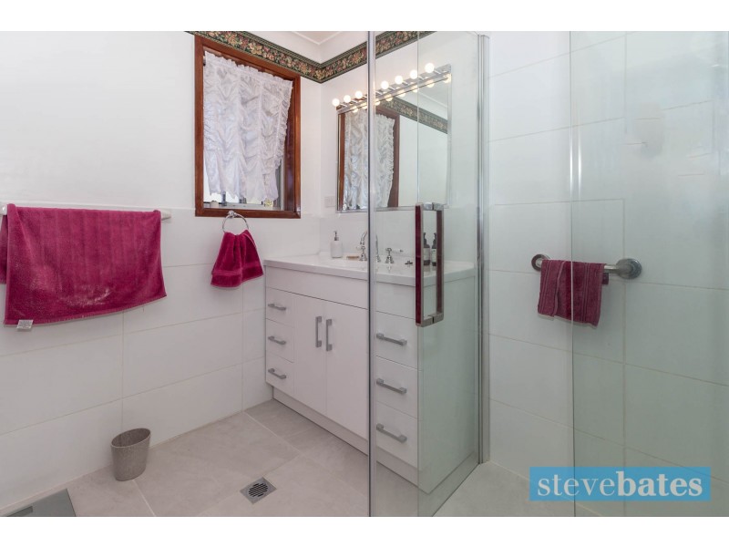 28 Robert Campbell Drive, Raymond Terrace NSW 2324
