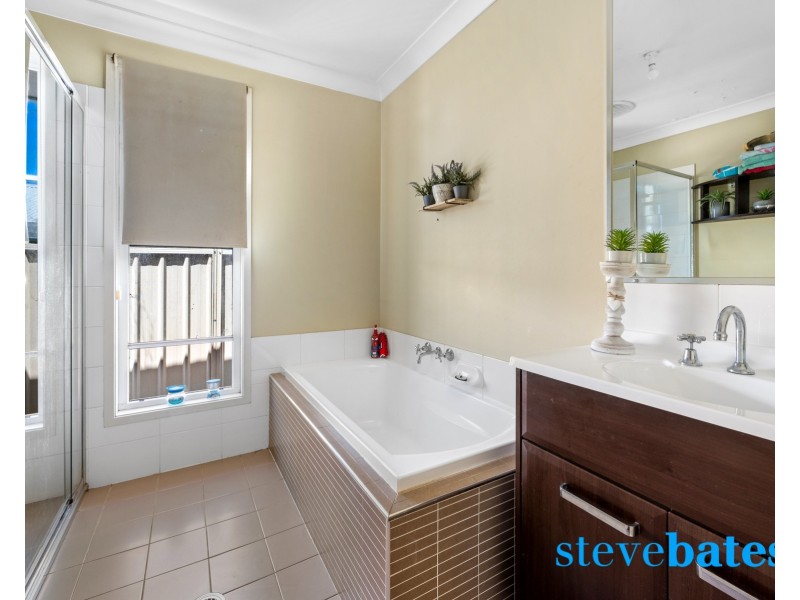3 Earl Grey Crescent, Raymond Terrace NSW 2324