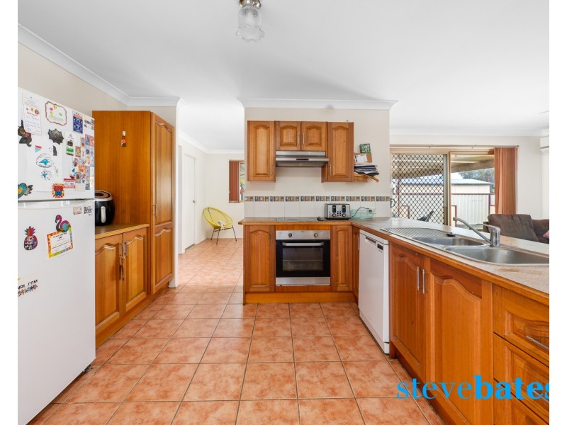 9 Halloran Way, Raymond Terrace NSW 2324