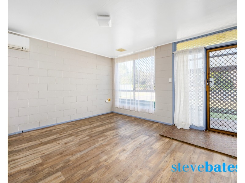 1 & 2/13 Meredith Crescent, Raymond Terrace NSW 2324