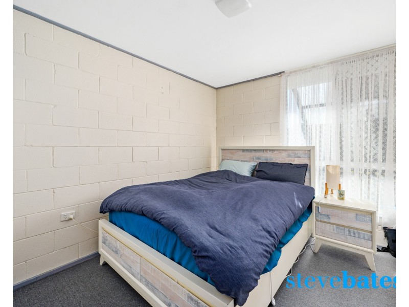 1 & 2/13 Meredith Crescent, Raymond Terrace NSW 2324