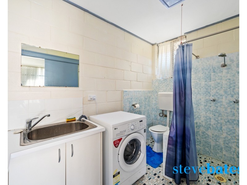 1 & 2/13 Meredith Crescent, Raymond Terrace NSW 2324