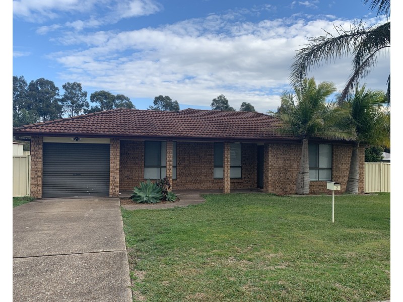 2 Cintra Circuit, Raymond Terrace NSW 2324