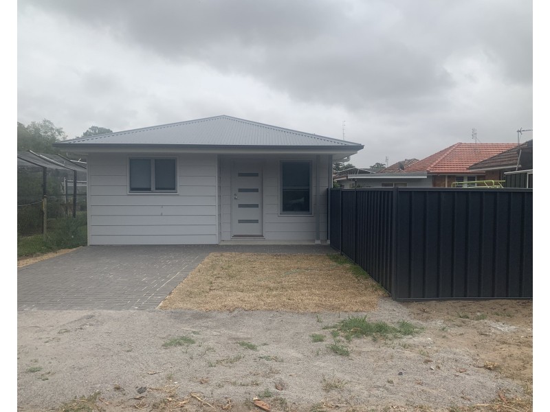 1A Kinross Street, Raymond Terrace NSW 2324