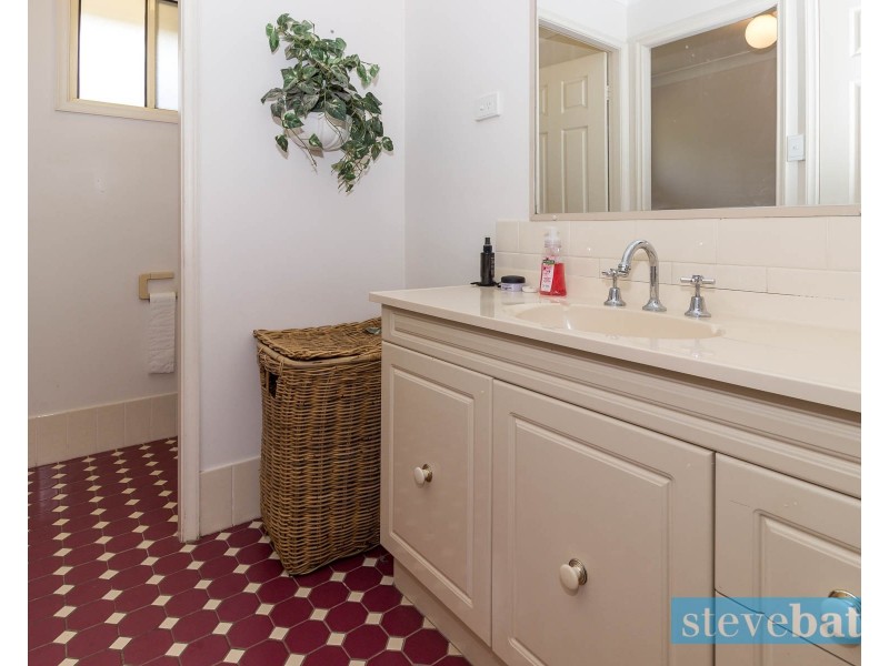 61 Holwell Circuit, Raymond Terrace NSW 2324