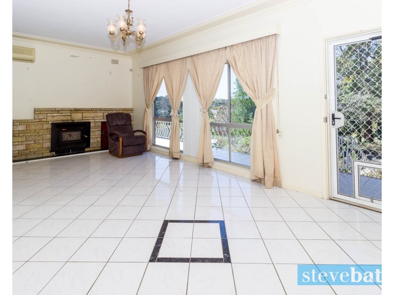 12 Rees James Road, Raymond Terrace NSW 2324