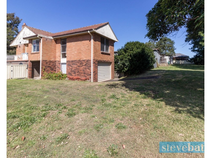 12 Rees James Road, Raymond Terrace NSW 2324