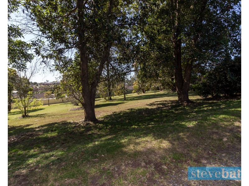 12 Rees James Road, Raymond Terrace NSW 2324