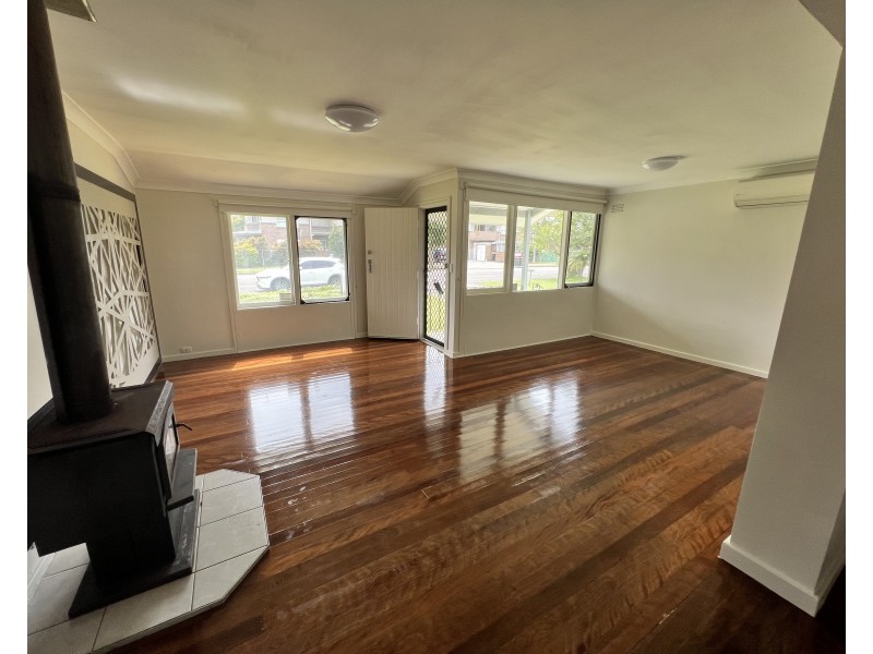 2 Troman Parade, Raymond Terrace NSW 2324
