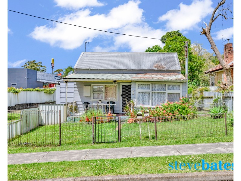 5 & 5A Sturgeon Street, Raymond Terrace NSW 2324