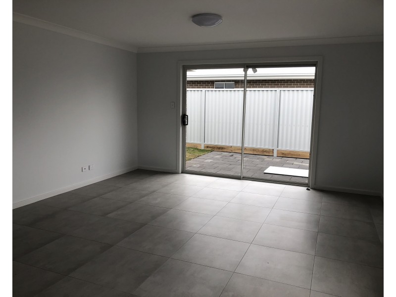 3/4 Irrawang Street, Raymond Terrace NSW 2324