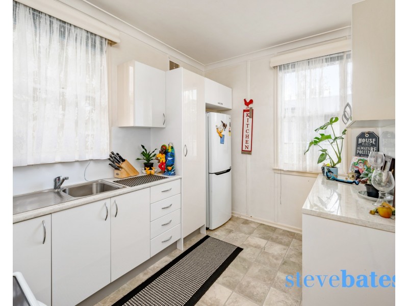 38 Charles Street, Raymond Terrace NSW 2324