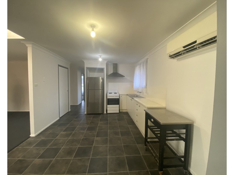 8 Elwin Road, Raymond Terrace NSW 2324