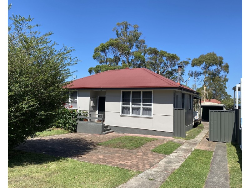 8 Anne Street, Raymond Terrace NSW 2324