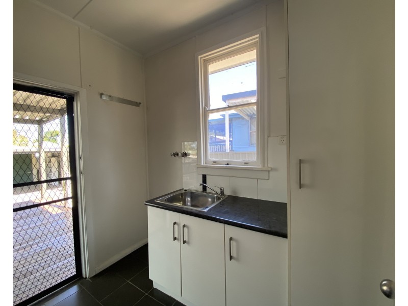 8 Anne Street, Raymond Terrace NSW 2324