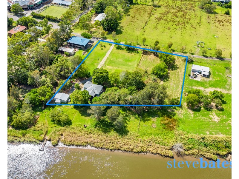 122-130 Port Stephens Street, Raymond Terrace NSW 2324