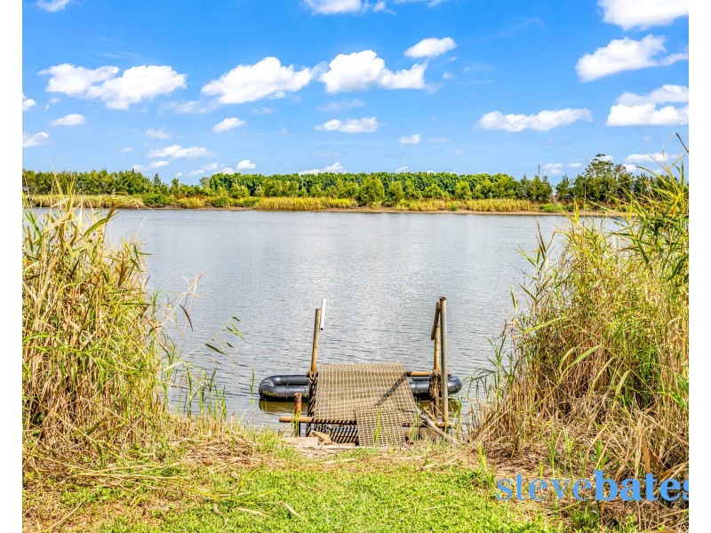 122-130 Port Stephens Street, Raymond Terrace NSW 2324