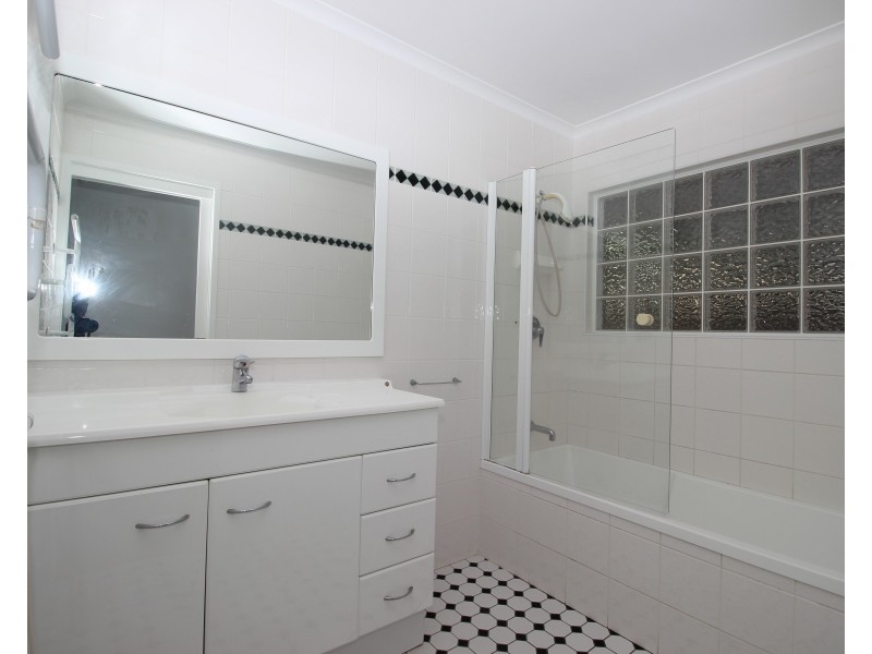 3 Luskin Close, Raymond Terrace NSW 2324
