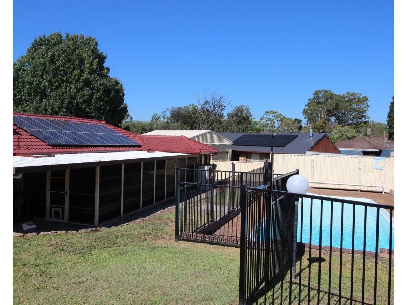 3 Luskin Close, Raymond Terrace NSW 2324
