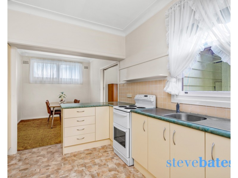 15 Meredith Crescent, Raymond Terrace NSW 2324