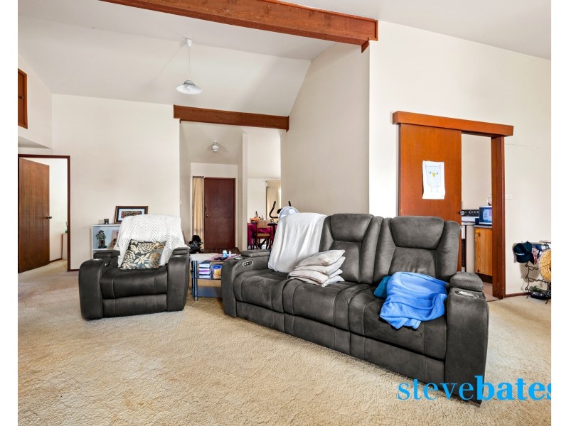 6 Green Slopes Drive, Raymond Terrace NSW 2324