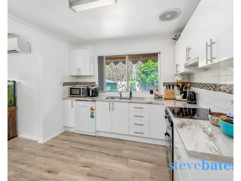 18 Rosemount Drive, Raymond Terrace NSW 2324