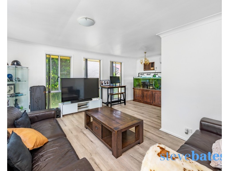 18 Rosemount Drive, Raymond Terrace NSW 2324