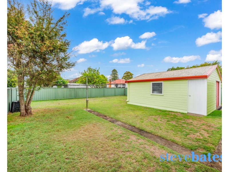 15 Meredith Crescent, Raymond Terrace NSW 2324