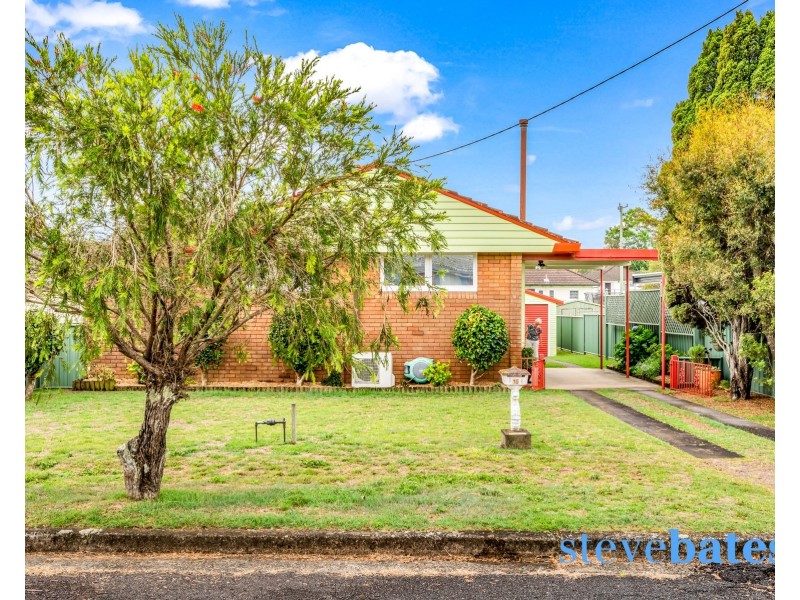 15 Meredith Crescent, Raymond Terrace NSW 2324