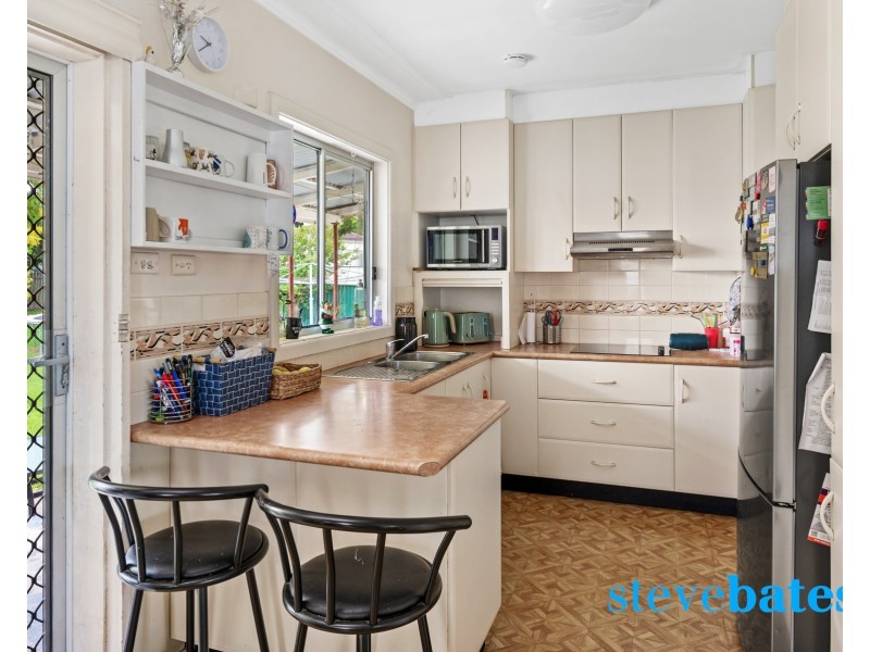 3 Morgan Crescent, Raymond Terrace NSW 2324
