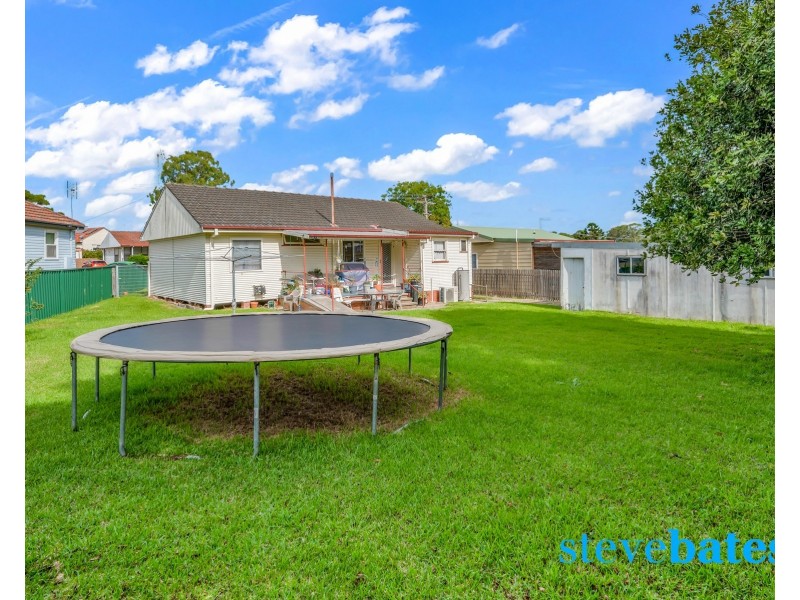 3 Morgan Crescent, Raymond Terrace NSW 2324