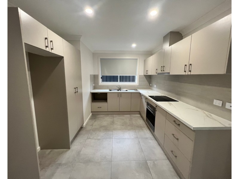 3/7 Earl Grey Crescent, Raymond Terrace NSW 2324