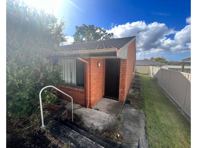 2/7 Truscott Street, Raymond Terrace NSW 2324