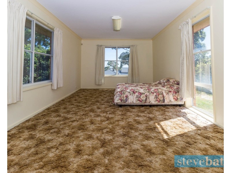 12 Rees James Road, Raymond Terrace NSW 2324