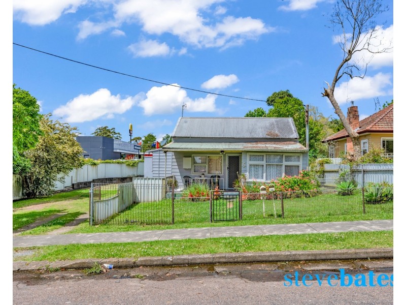 5 & 5A Sturgeon Street North, Raymond Terrace NSW 2324