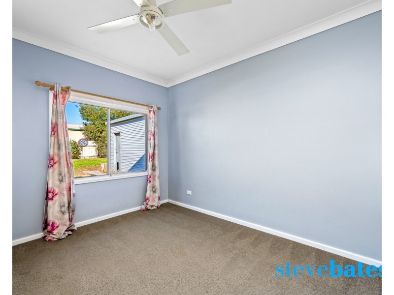 8 Cunningham Close, Raymond Terrace NSW 2324