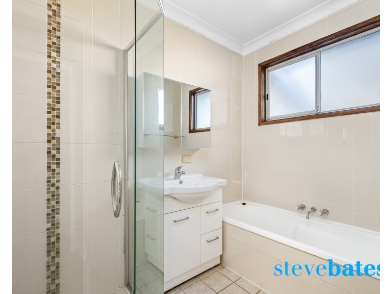 8 Cunningham Close, Raymond Terrace NSW 2324